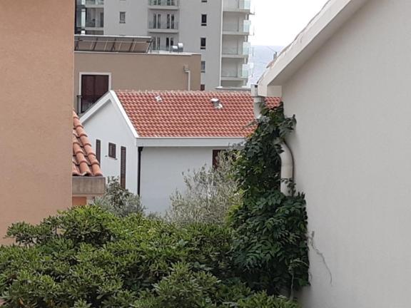 One-Bedroom Mediterranean Flat Near The Sea Petrovac Екстер'єр фото